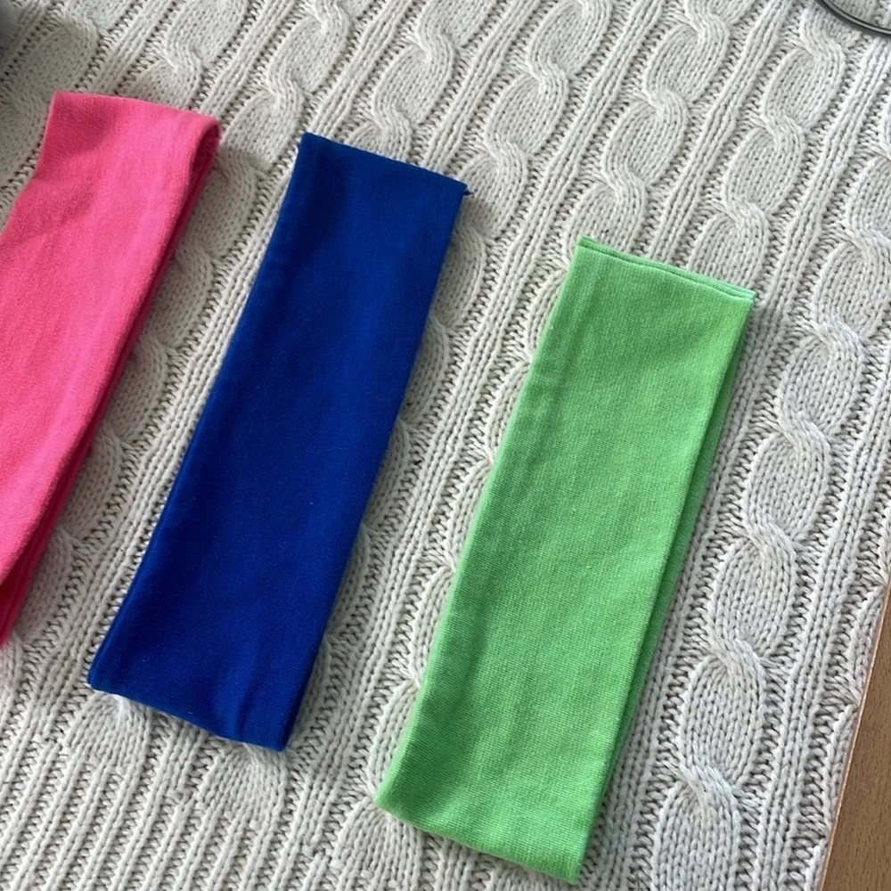 Women’s head hair bands 4 in lot 3 colorful cotton 1 faux fur that can over ears